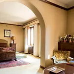 Hotel Dom *
